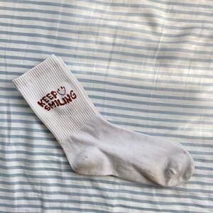 "keep Smiling" crew socks
